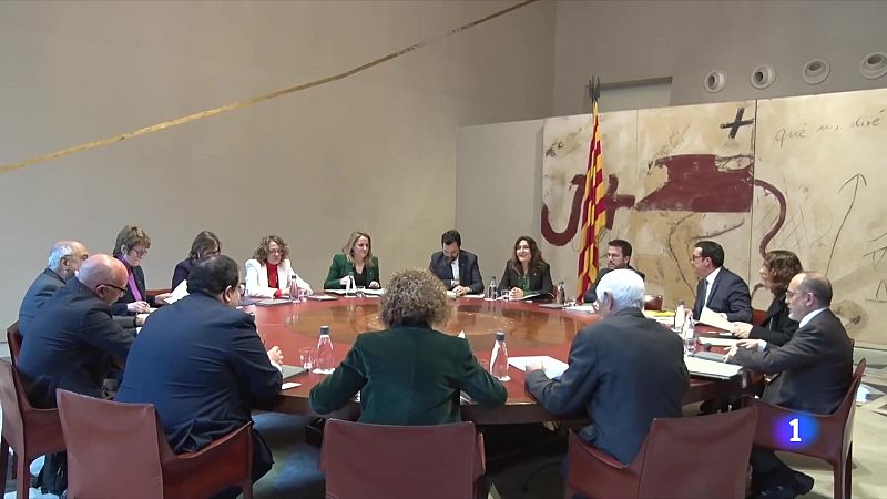 El Govern segella amb el PSC l'acord pels pressupostos de 2024 - L'Informatiu | Ver