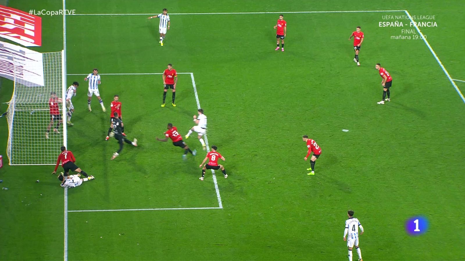 Gol fantasma anulado a Tierney tras una gran acción de Samu Costa - Copa del Rey | Ver