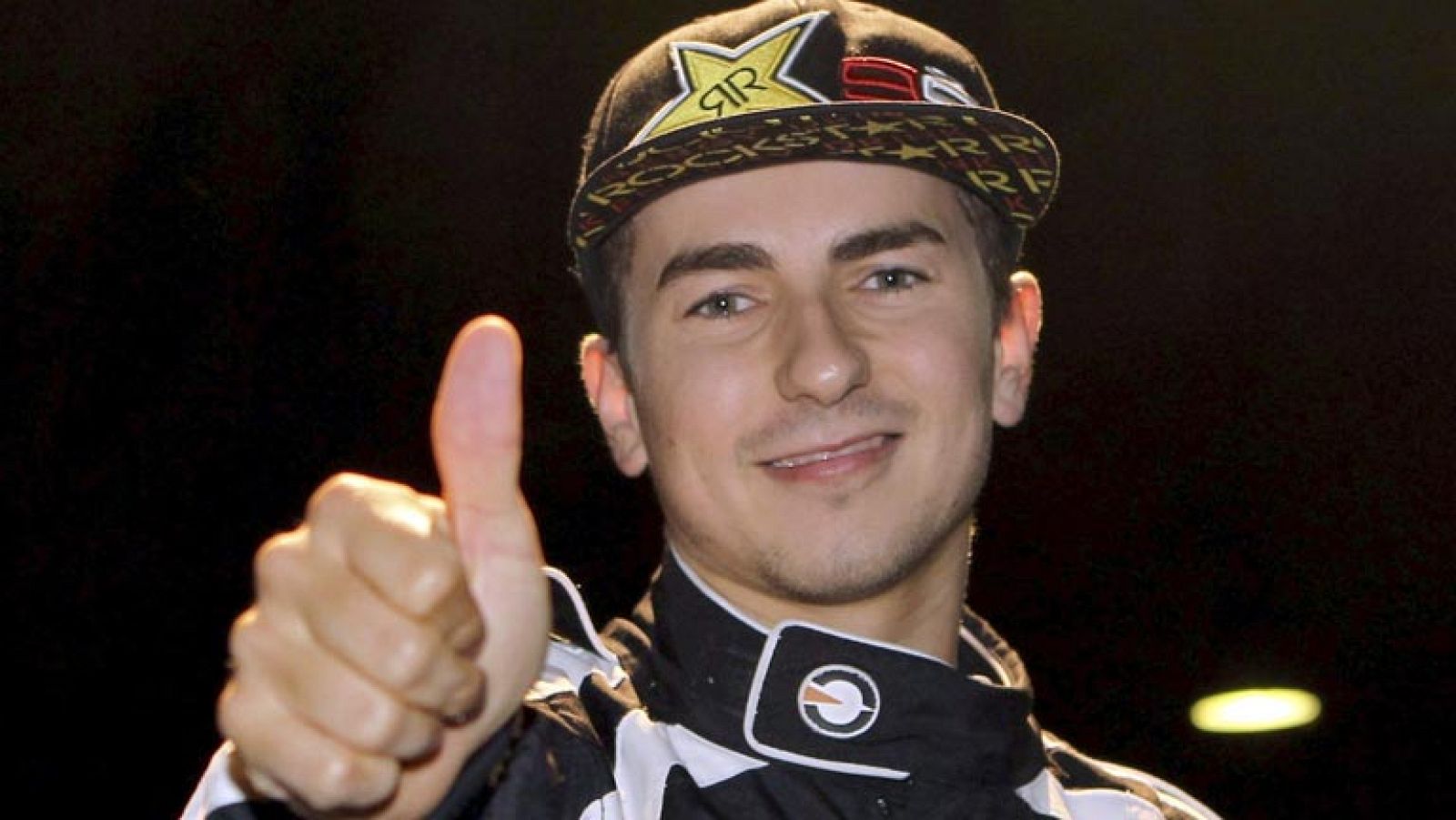 Lorenzo y Márquez premiados en la gala de la FIM | Ver