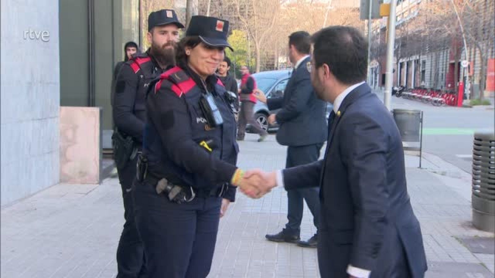 Aragonès reclama als comuns que desvinculin el Hard Rock dels Pressupostos - L'Informatiu | Veure