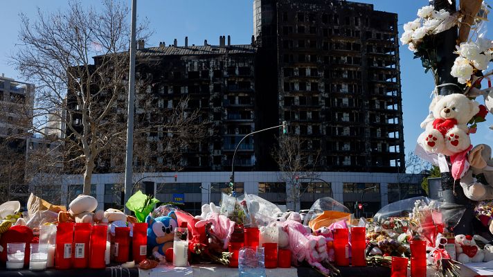 Telediario 2 - Se cumple una semana del incendio mortal en Valencia