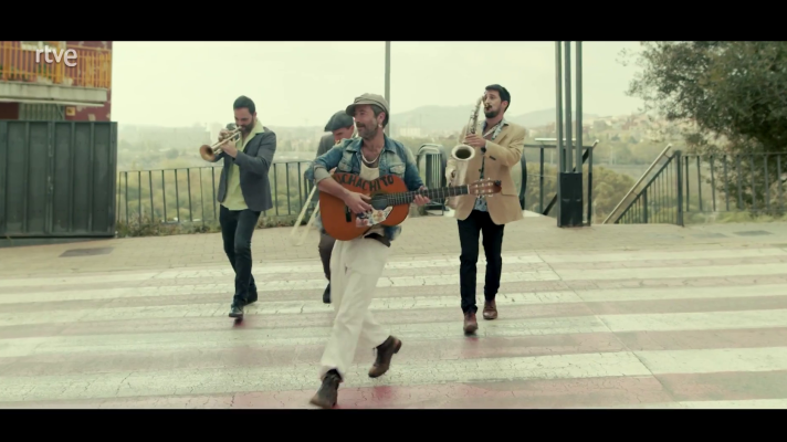 Atención obras - Muchachito Bombo Infierno