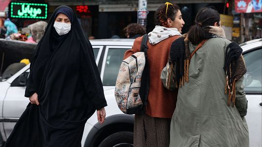 El rechazo al velo se impone entre las mujeres iran�es: "El pa�s no va a cambiar, pero yo s�"