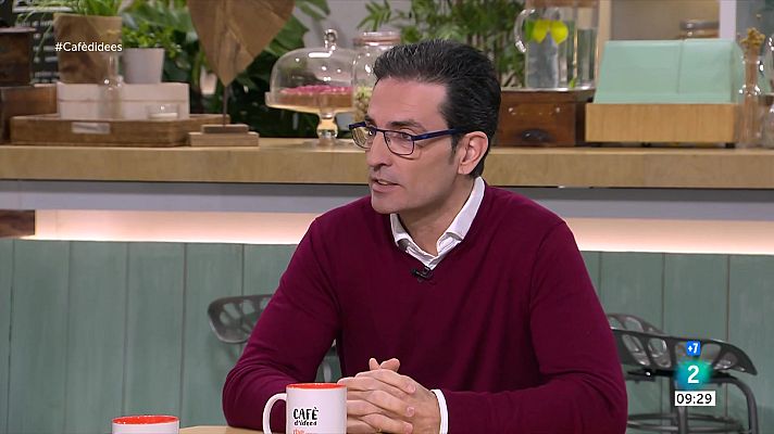 Cafè d'idees - Francisco Villar: "Quan treus la interferència del mòbil, la vida brota"