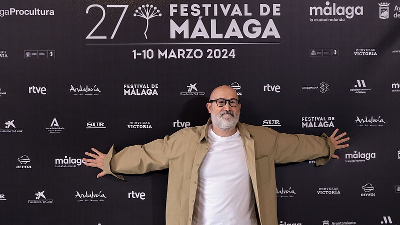 Javier Cámara recoge un premio por su carrera en el Festival de Málaga | Ver