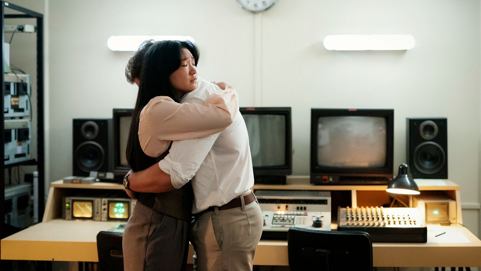 The newsreader - Temporada 2 - Episodio 2: Gente como tú y yo - Ver ahora