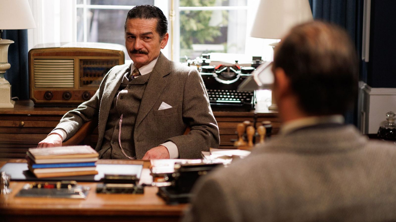 La Moderna: Aguirre le presta dinero a don Fermín | Ver