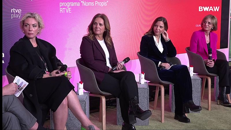 Debat sobre la perspectiva de gènere en la producció audiovisual en la segona jornada de la Barcelona Woman Acceleration Week del 2024