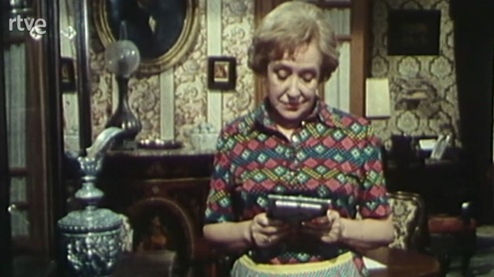 Este señor de negro - Carola - Este señor de negro | Ver