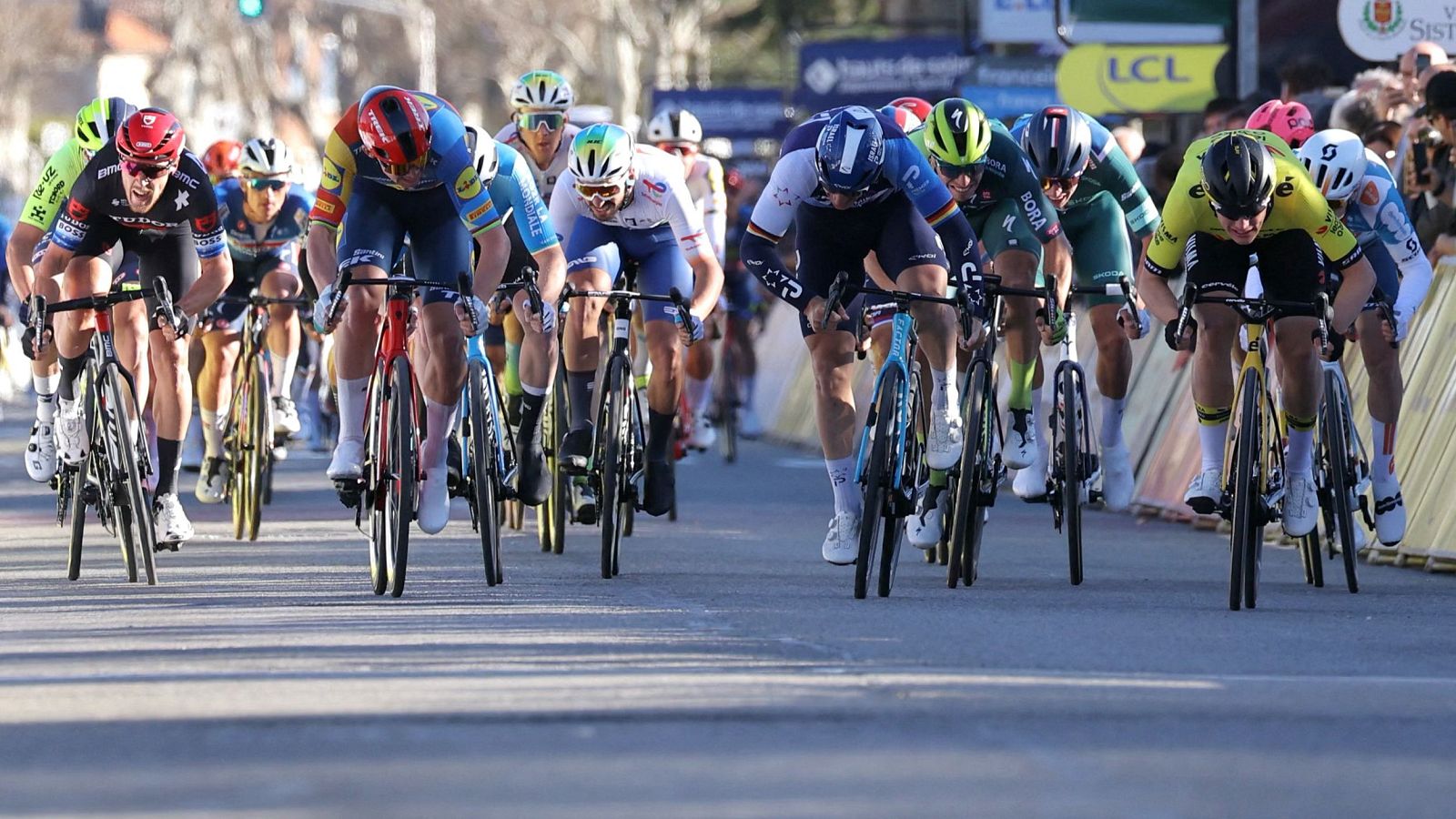 Ciclismo - París-Niza. 5ª Etapa: Saint-Sauveur-de-Montagut - Sisteron - ver ahora