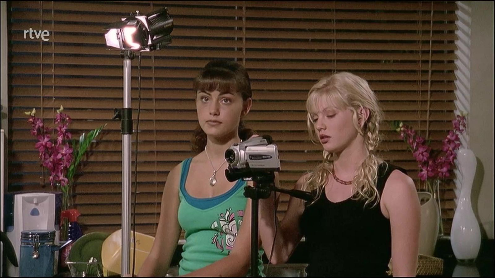 La cámara nunca miente - H2O | Ver