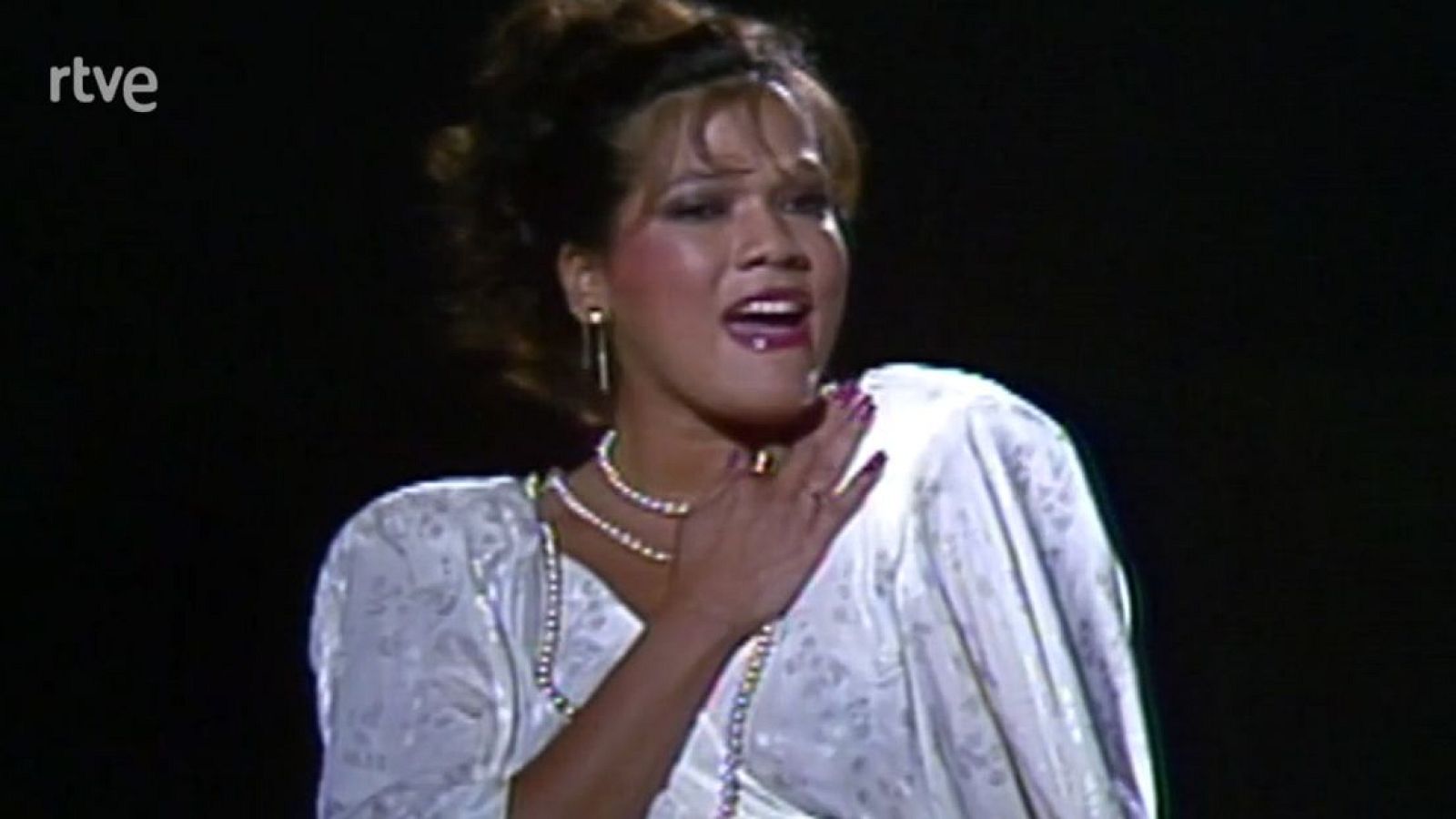 De la mano de - Ángela Carrasco - De la mano de | Ver