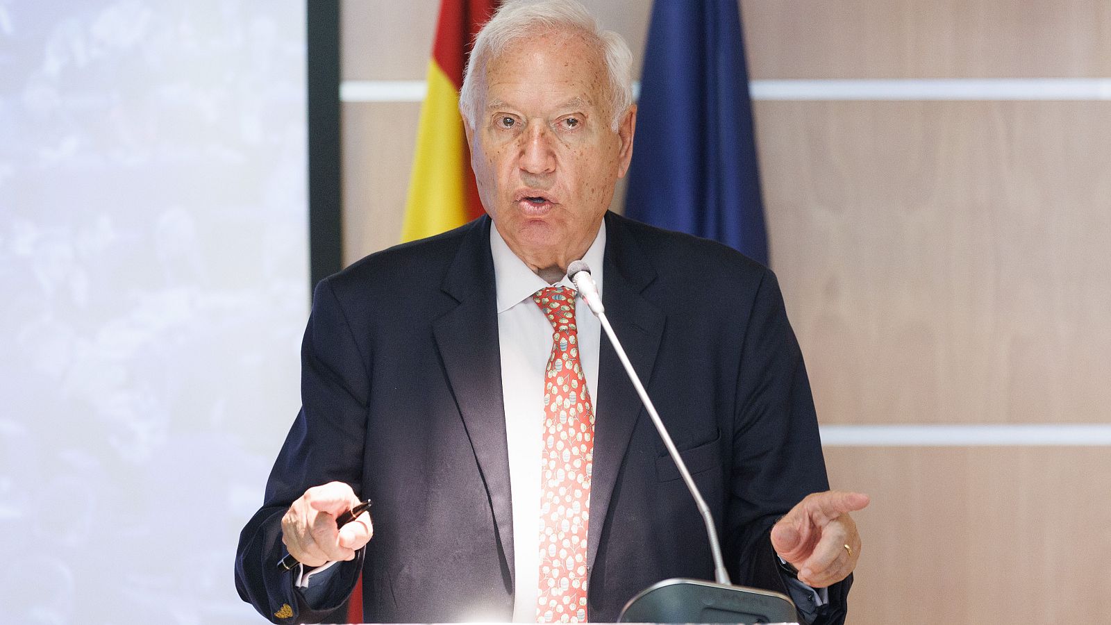 11M | Margallo: "No percibí intención de ocultar la verdad" - La hora de La 1 | Ver