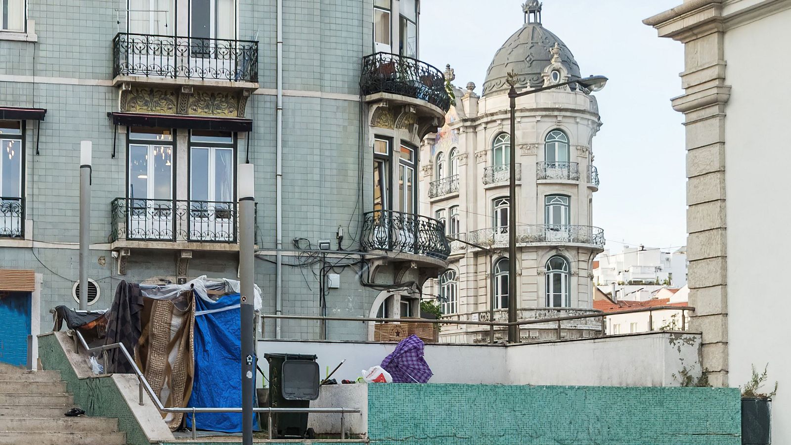 La crisis de la vivienda genera pobreza y descontento en Portugal | Ver