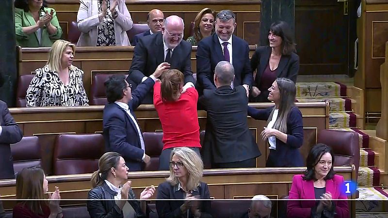 Aprovada la llei d'amnistia amb la mirada posada al 12M - L'Informatiu | Ver