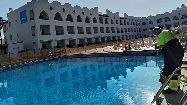 Telediario 1 - Sin piscinas privadas en la provincia de Málaga y del Campo de Gibraltar hasta nuevo aviso