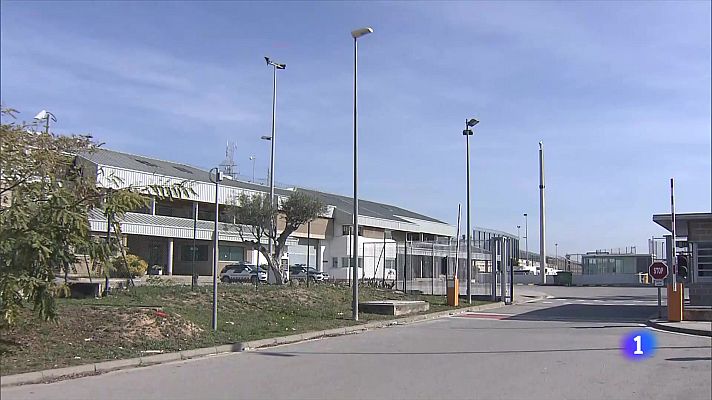 L'Informatiu - Justícia descarta cessaments i els treballadors de presons convoquen noves mobilitzacions