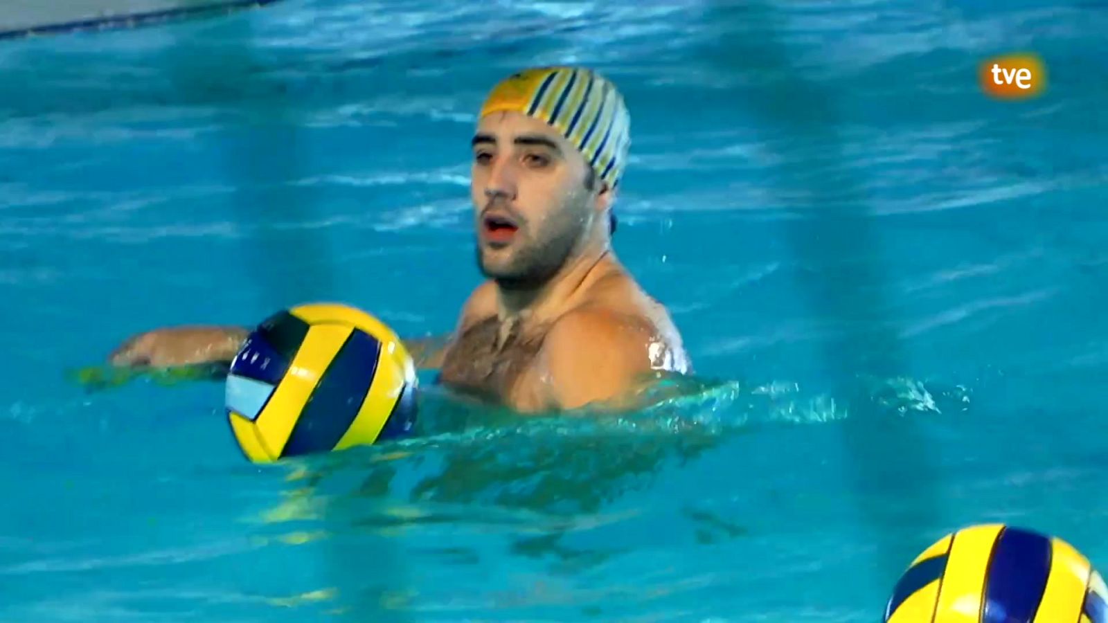 Waterpolo - Reportaje: Marc Larumbe - ver ahora