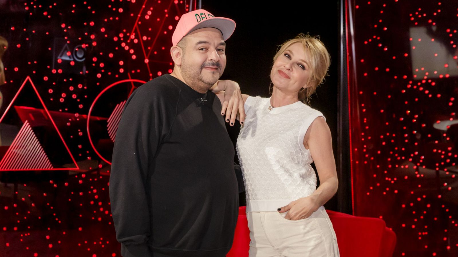 Atención Obras - Camilo Lara - ver ahora