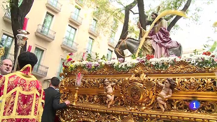 L'Informatiu - Tradicions per Setmana Santa: de la benedicció de les palmes a les processons