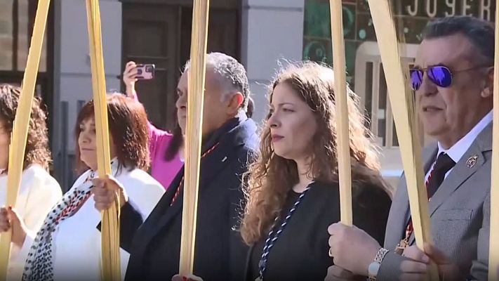 Telediario Fin de Semana - El PP pide al Gobierno que rebaje la tensión y le acusa de negociar un referéndum