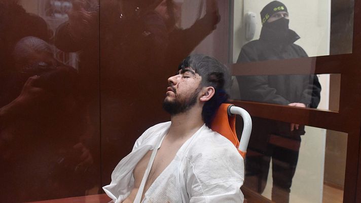 Telediario Matinal - Los detenidos por el atentado de Moscú comparecen ante el juez heridos