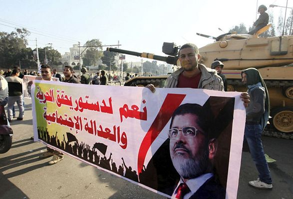 Telediario 1 - Mursi llama a la calma