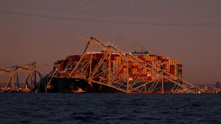 Telediario 1 - El puente Francis Scott Key en Baltimore colapsa por el choque de un carguero