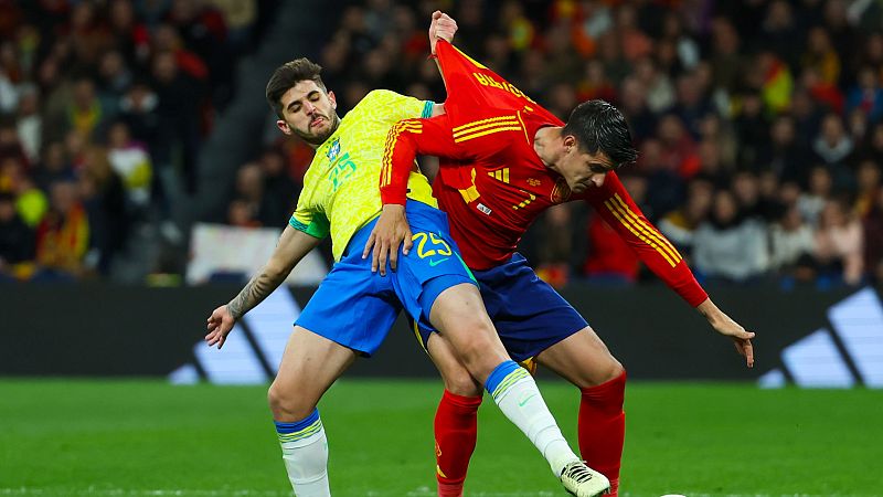 Morata fue pitado en el Bernabéu y De la Fuente le defiende: "Siento vergüenza"