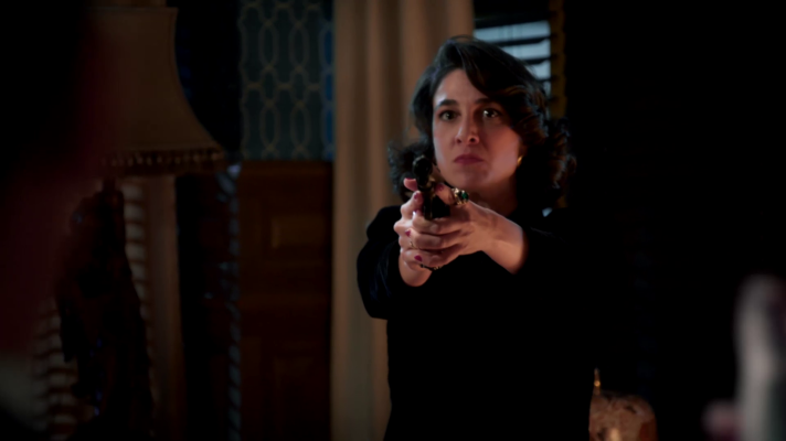 Salón de té La Moderna - Carla mata a Aguirre de un disparo