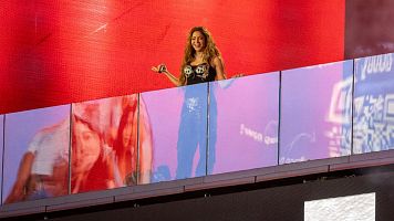 Shakira convoca a miles de personas en un concierto gratuito en Nueva York