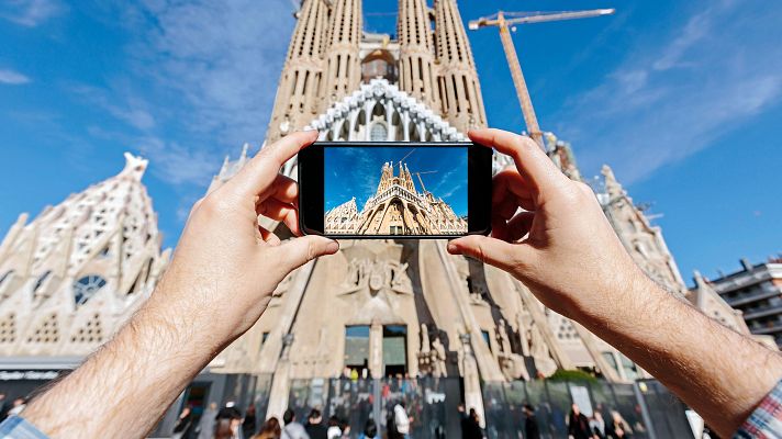 Telediario Fin de Semana - La Sagrada Familia, objetivo del 'turismo viral'