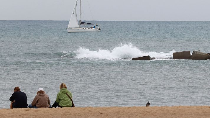 El tiempo - Rachas muy fuertes de viento en la costa Cantábrica