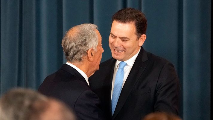 Telediario 2 - Luís Montenegro toma posesión como primer ministro de Portugal junto a su gabinete