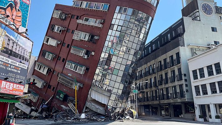 Telediario Matinal - Mueren al menos cuatro personas en el peor terremoto en Taiwán en 25 años