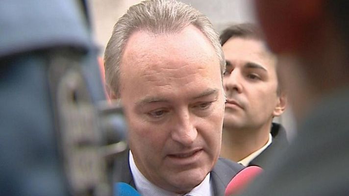 Telediario 1 - Fabra remodela su gobierno