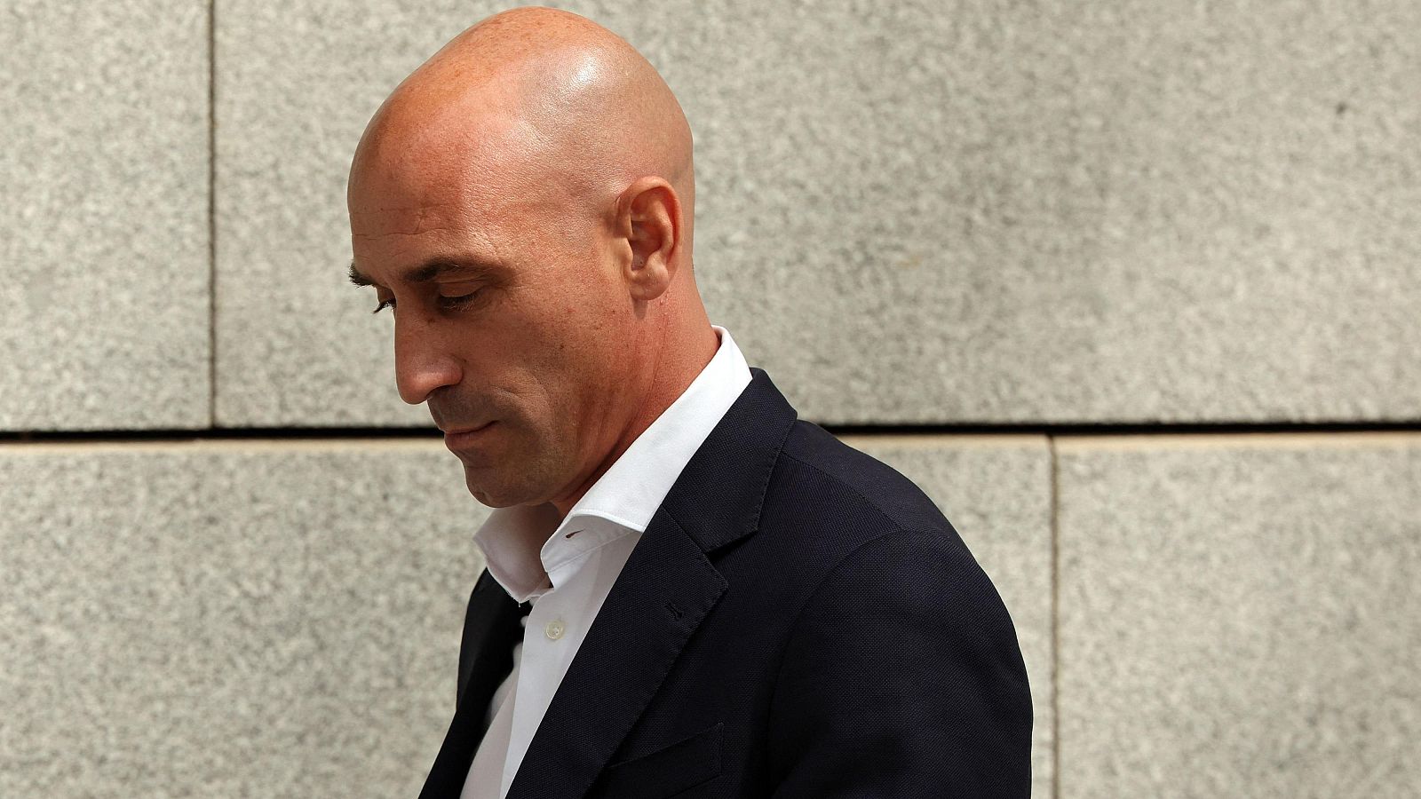 Luis Rubiales: "Nunca en mi vida he pegado una mordida, jamás" | Ver