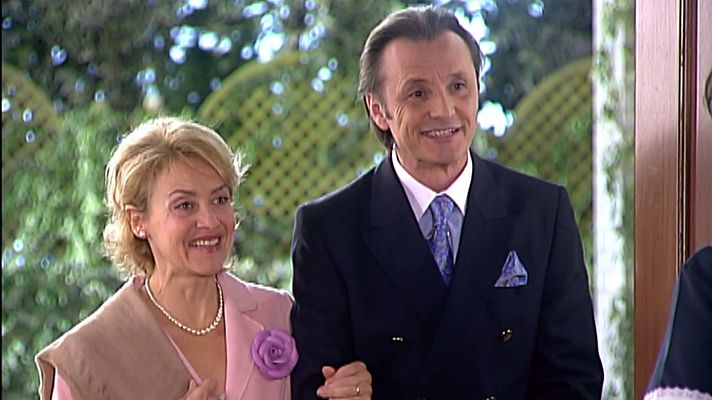 Ana y los siete - Vienen a por María