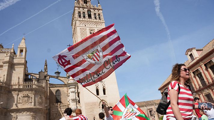 Telediario 1 - Sevilla, tomada por la marea rojiblanca del Athletic