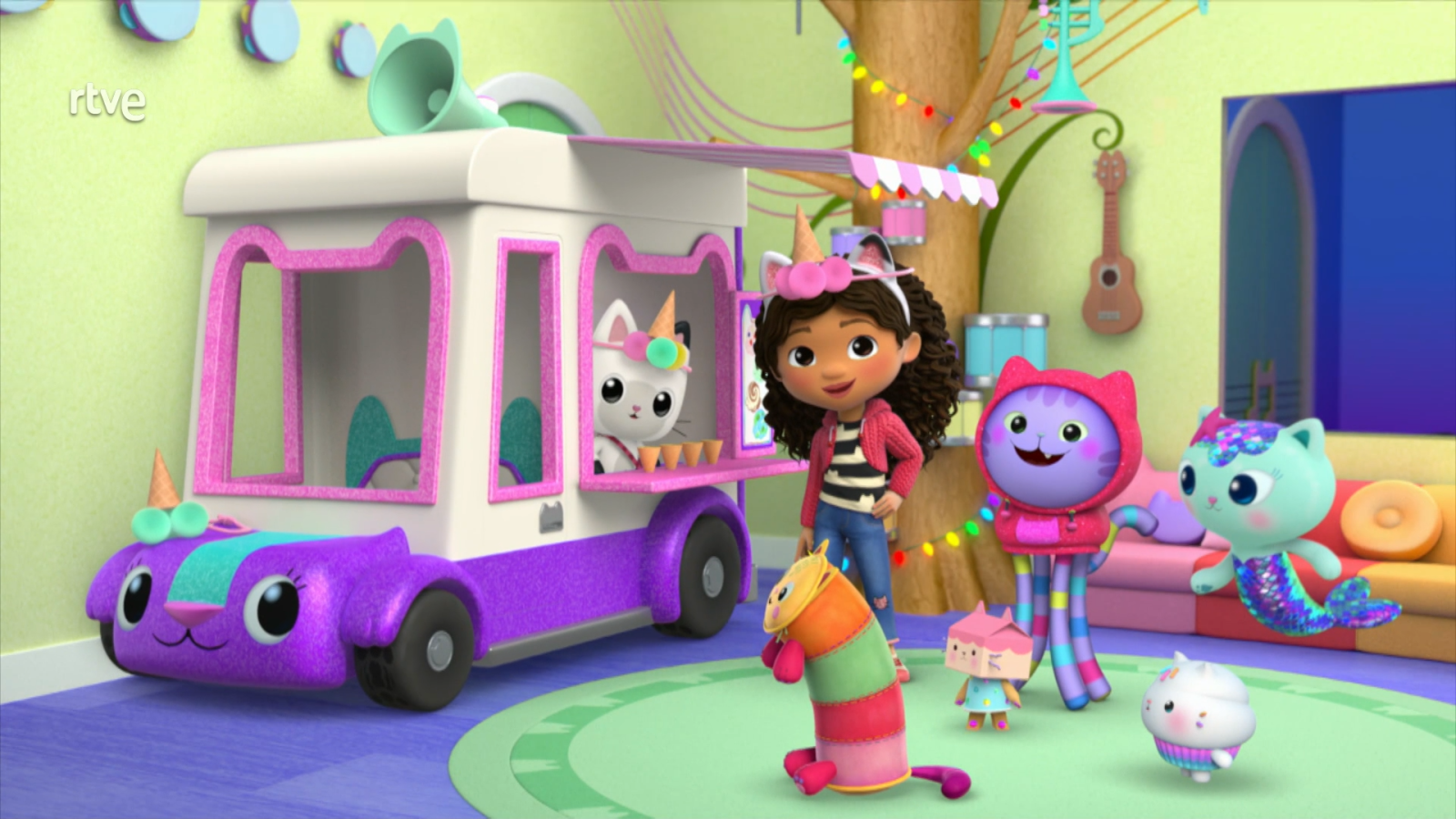 ¡Carlita, el camión de los helados! - La casa de muñecas de Gabby | Ver