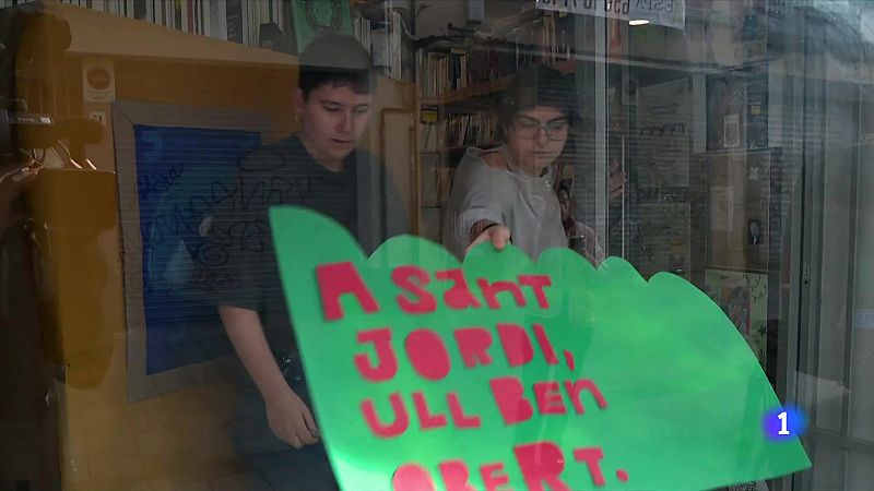 Les llibreries encaren la recta final dels preparatius per Sant Jordi - L'Informatiu | Veure