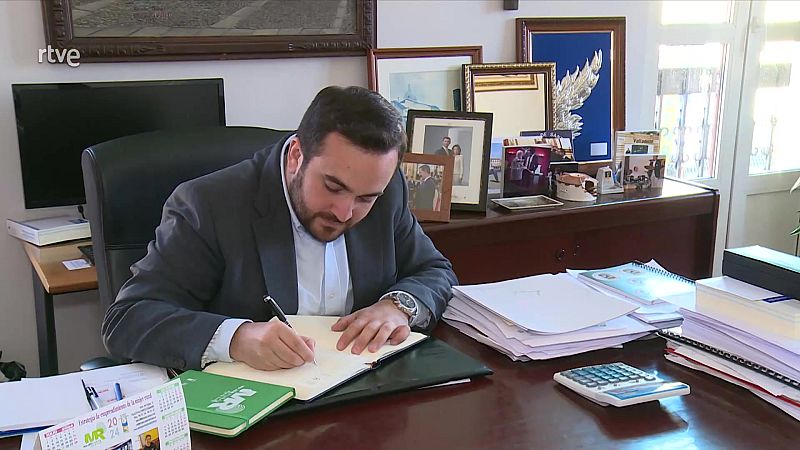 Alcalde 'millennial' en el pueblo | Ver