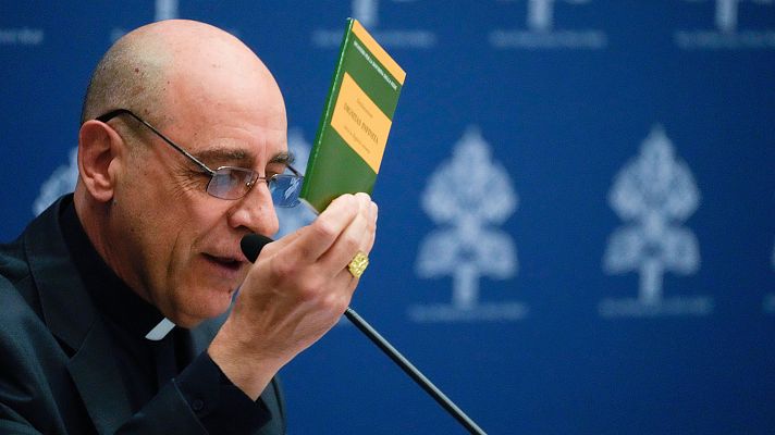 El Vaticano rechaza el cambio de sexo y la maternidad subrogada | Ver