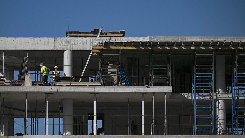 El Gobierno eliminará la 'golden visa' por la compra de vivienda | Ver