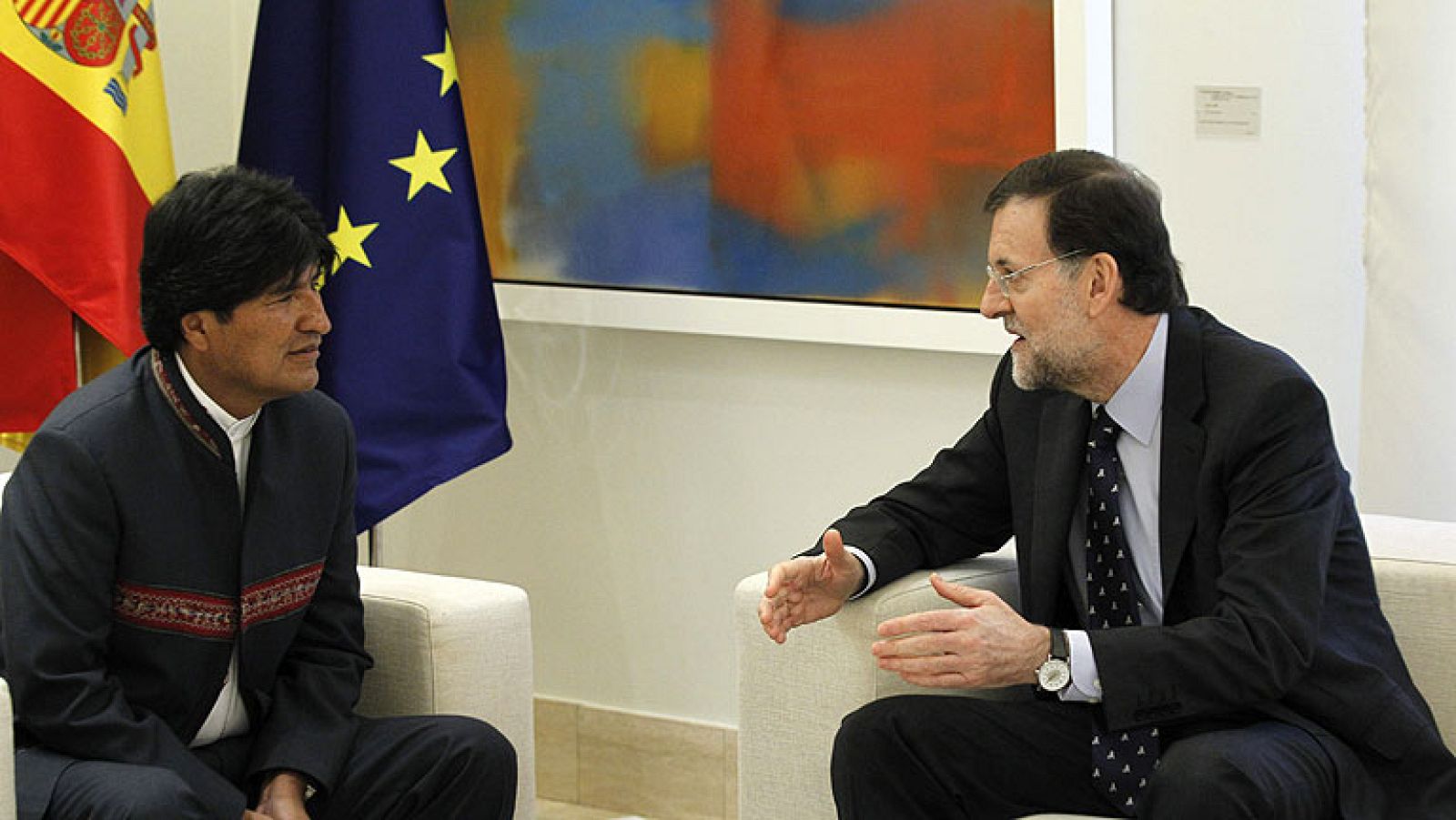 Rajoy recibe a Evo Morales en Moncloa para fomentar las relaciones con Bolivia | Ver