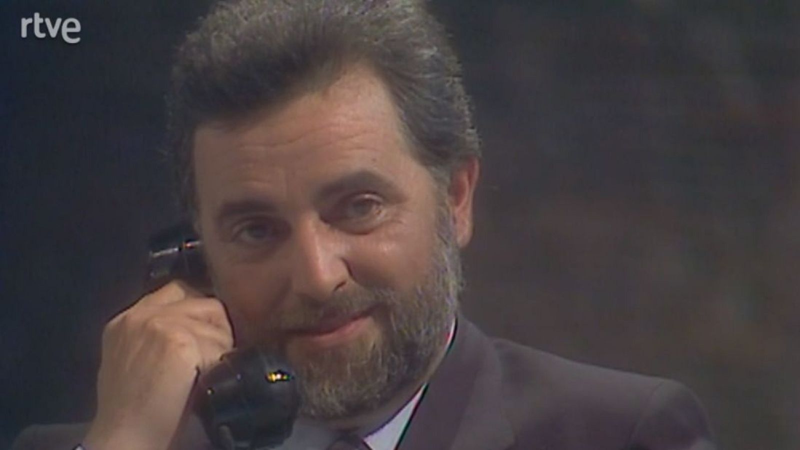 Viaje con nosotros - Corín Tellado y Julio Anguita - Viaje con nosotros | Ver