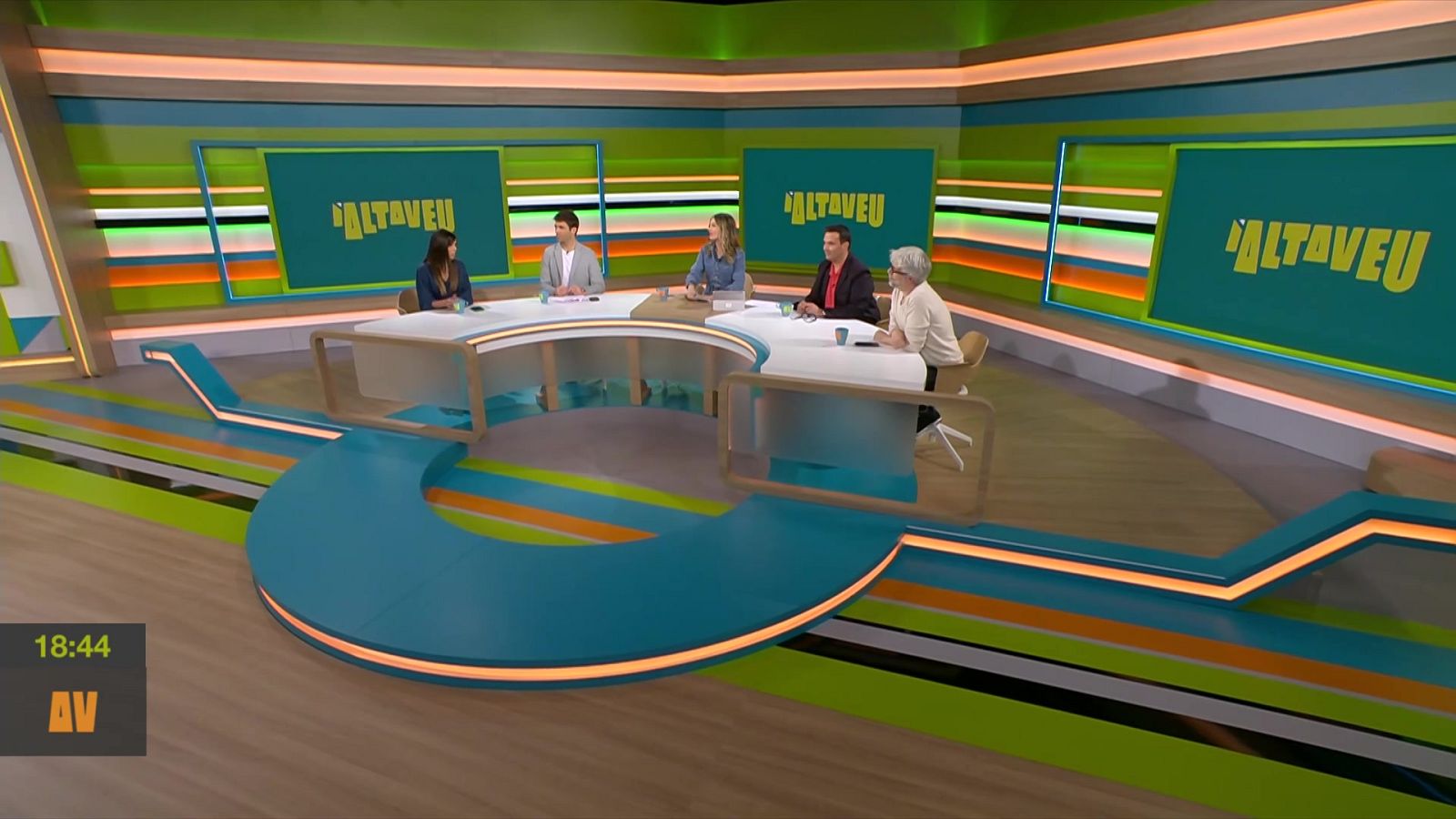 Estafa centre estètic, porcs seglars i llençols - L'altaveu - L'altaveu | Veure