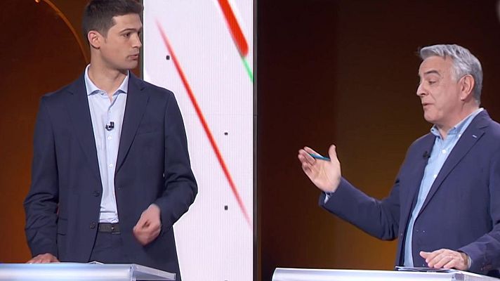 Especiales informativos - El PNV saca pecho de la sanidad pública vasca "como la mejor del Estado" y PP y EH Bildu cargan contra su gestión