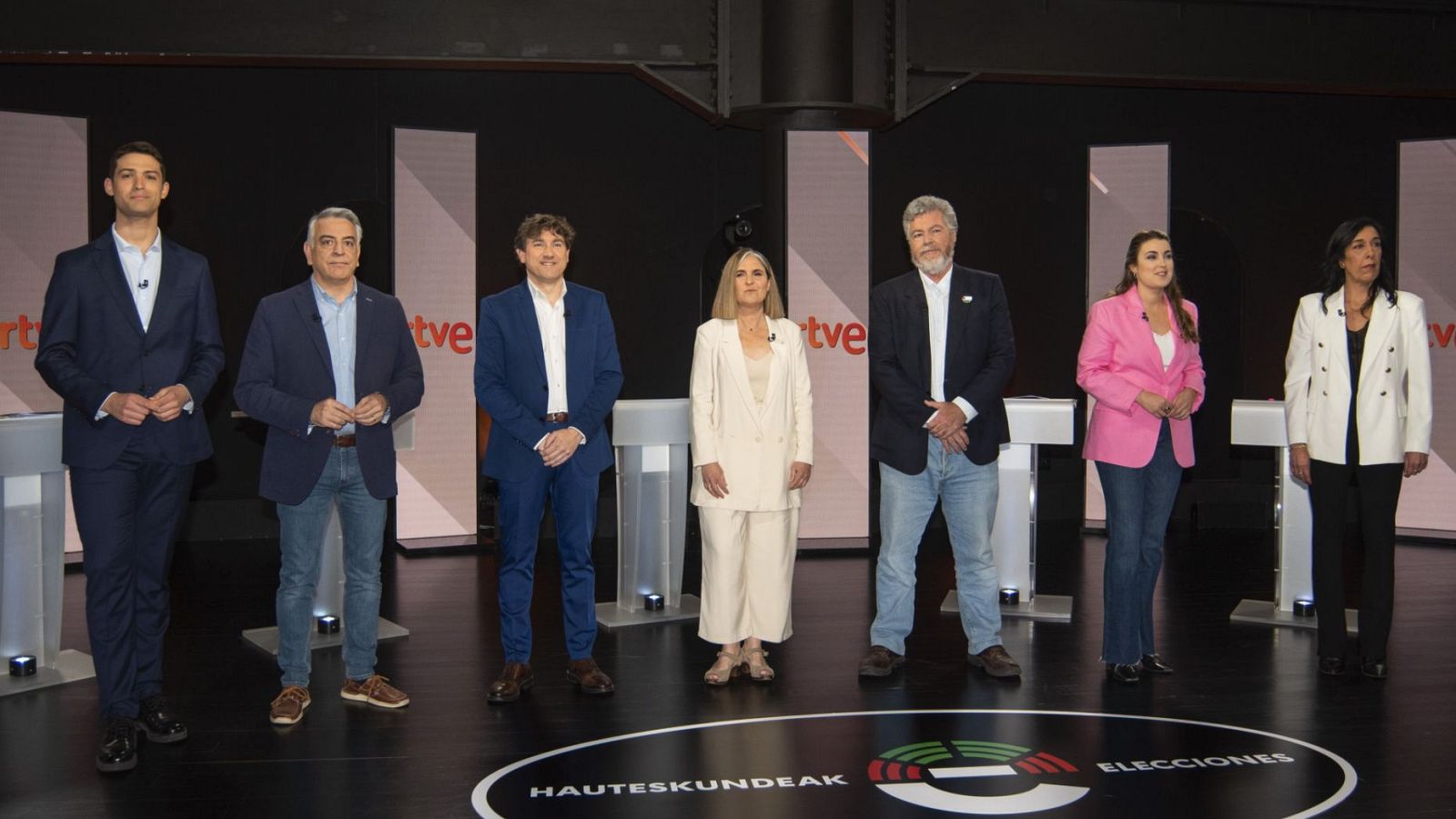 Debate vasco en RTVE: Los candidatos se enzarzan por los pactos - La noche en 24h | Ver