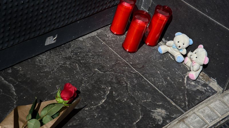 Un hombre mata a su mujer y a sus dos hijos en El Prat | Ver